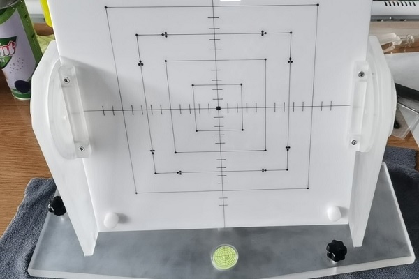 直線加速器中心校準裝置